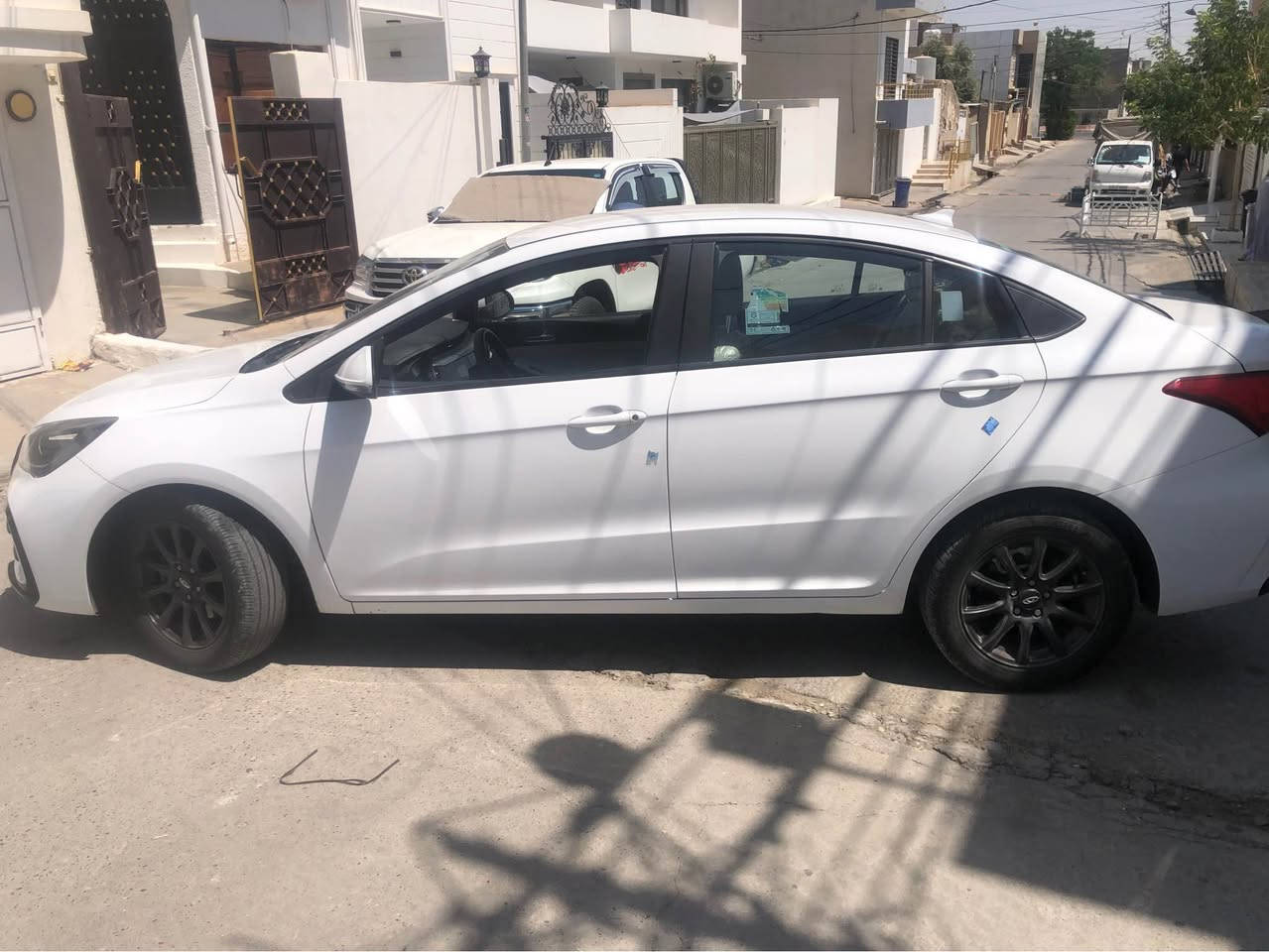 سلام عليكم
شيري اريزو5 
موديل 2024
ماشية 35.000km
سيارة كلين
كوبون بنزين موجود
مواصفات:حساس خلفي.تبريت مركزي.اوتو هولد
.جام كهربائي.بلوتوث
سيارة بسمي
مكان سيارة كركوك
رقم هاتف:***********
سعر بي مجالت Singapore

