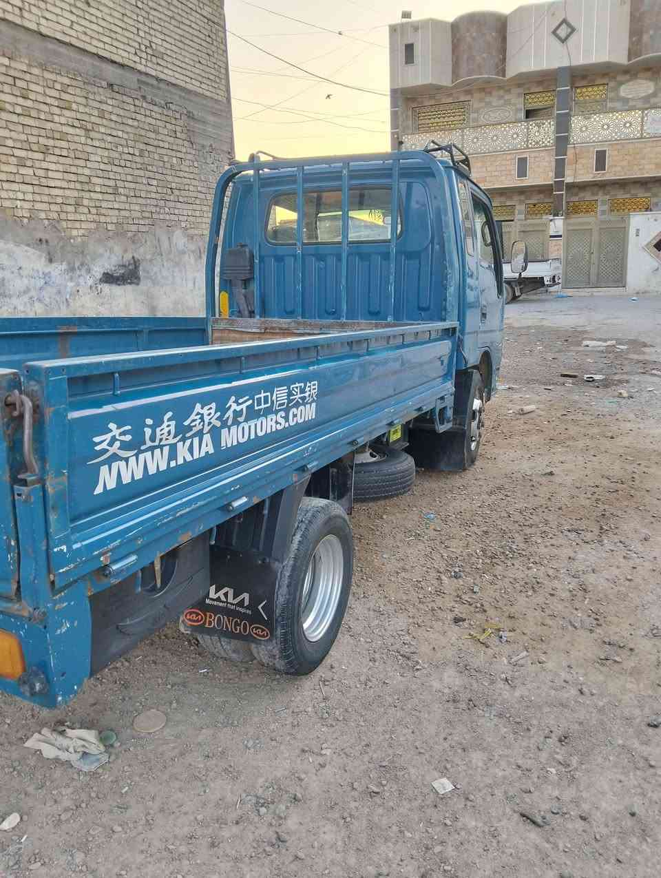 سلام عليكم كيه فحل فنتيره
رقم نبار مشروع وطني 
سنويه صاقطه ٢٠٢٣
سياره مشروع وطني 
شرط تحويل 
عليه غرامات ٤٠٠الف عليه 
سياره كير مكفول اكسن مكفولات شاصي مكفول كفاله عامه
محرك بي بخار ابيعلك كايمه 
تاير خلفي ١٤
صدر نضيف 
اكسن مكفول 
سياره مصبوغه حزم فقط قماره بلاديه 
السعر (٨٠) وا بيه مجال 
مكاني بغداد المشتل 
رقم  ***********
كشنات جلد بلادي بس اني مدوشمه
سياره جوه تخم تاير وا دبل دشبوال
