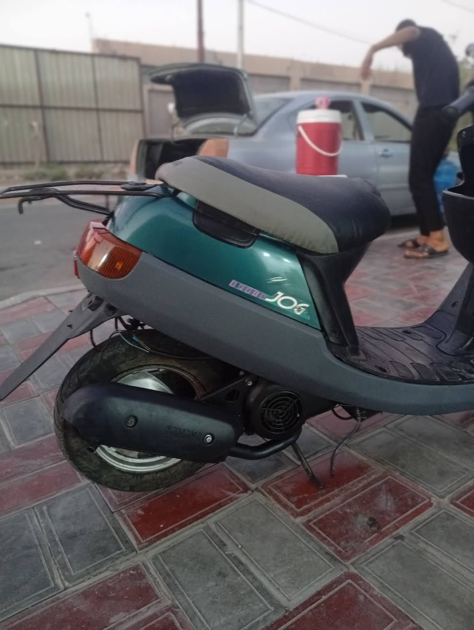سلام عليكم دراجه لبيع سعر 275بيها مجال قليل  مكينه نضيفه نقص لايت بدلته جديد بس مايشتغل  وباتري فقط شاصي كفاله  شلعه ومعدل دهن درجه اولى اي استفسار خاص  مكاني طويريج ***********
