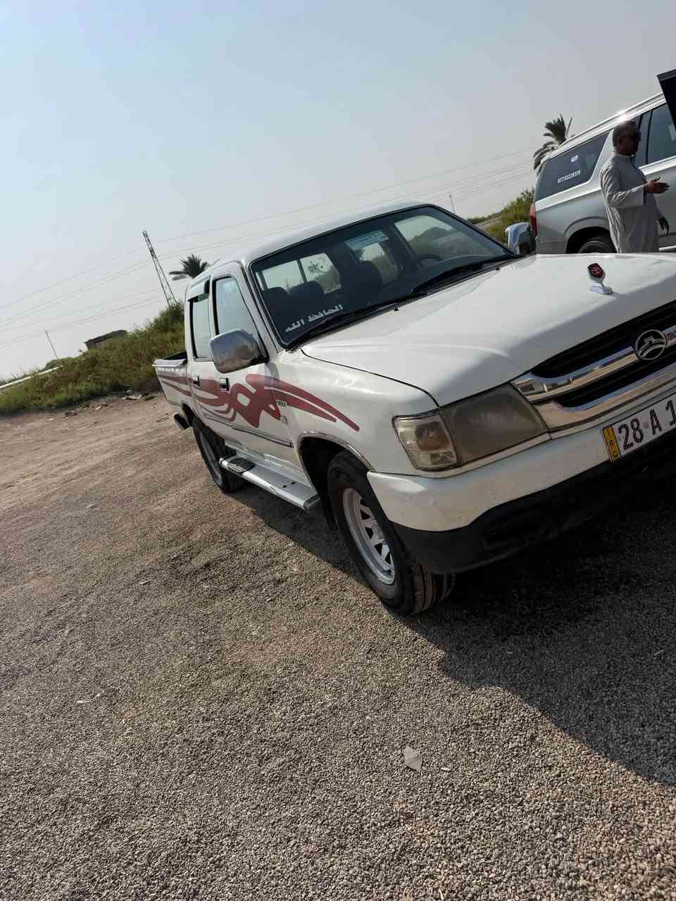 ‏سلام عليكم دير للبيع
موديل 2006 
رقم انكليزي 
سنويه لل 28
سياره جديده وجاهزه ماناقصها اي شي تخم تاير حداديه جديده
مكينه كير جدد 
السعر 45$ 
بيها مجال قليل 
عنوان ذي قار قظاء الفجر   ***********
