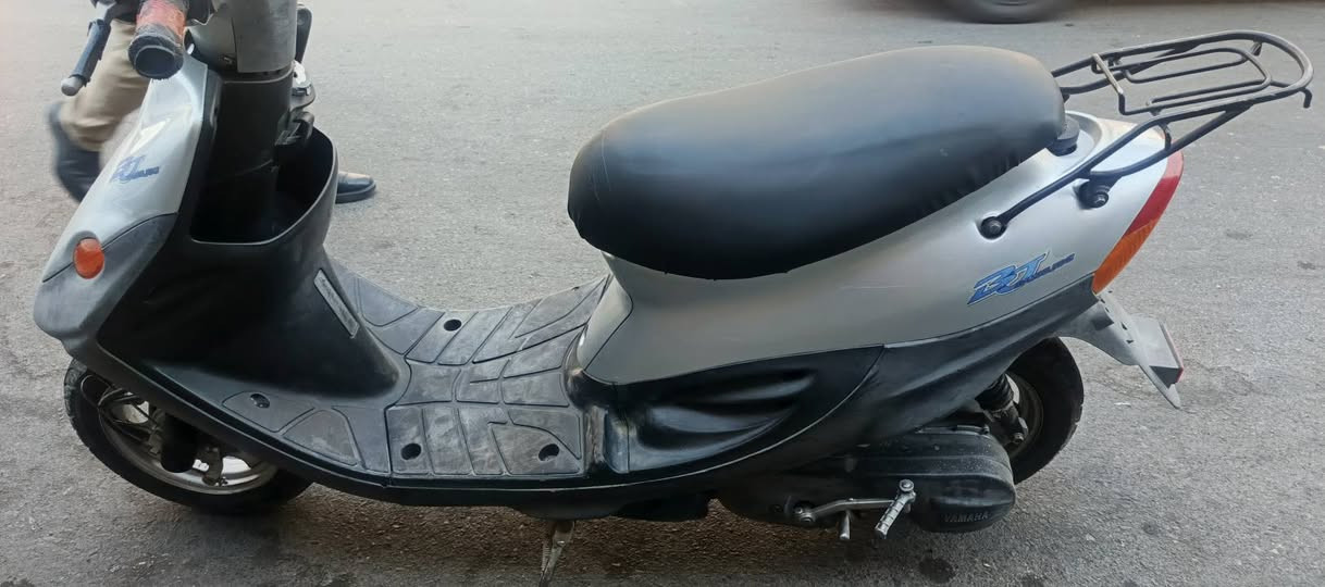 دراجة بيجي ٩زروف للبيع شرط جديد مال رمبة تحريكة معدل نار كلو شغال كهربائيات فول بلادي 
السعر ب٦٥٠ وبي مجال للشراي 
مكاني الايمن 
***********
***********
