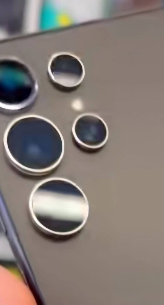 ***********
