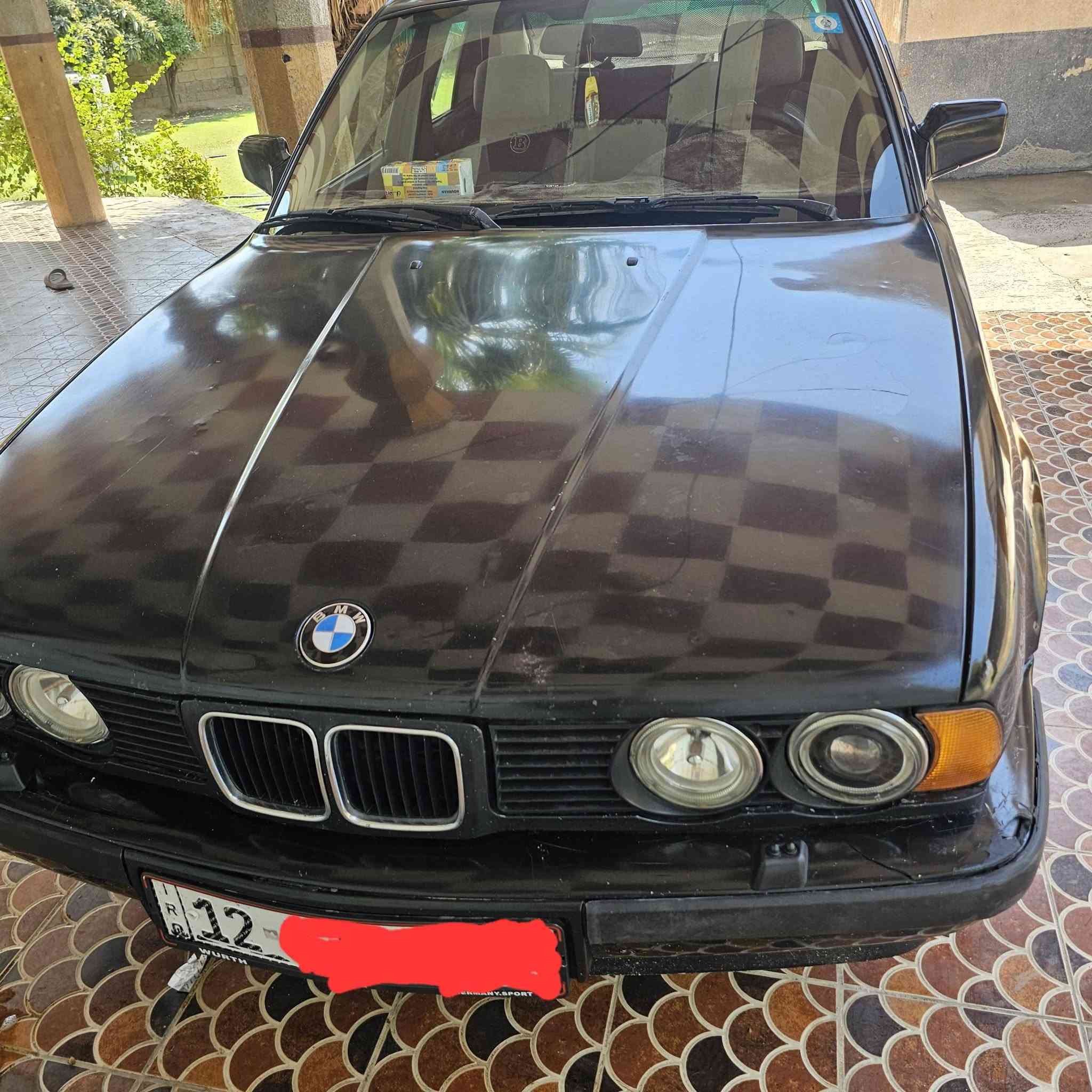 السلام عليكم BMW  للبيع
موديل ١٩٩١ حجم ٥٢٠  كير عادي بدون حادث تخم إطارات جديد البطارية جديدة ادامه الصدر سياره حلوة 
السعر ٥٢ وبيها مجال العنوان صلاح الدين الدجيل 
رقم الموبايل ***********
