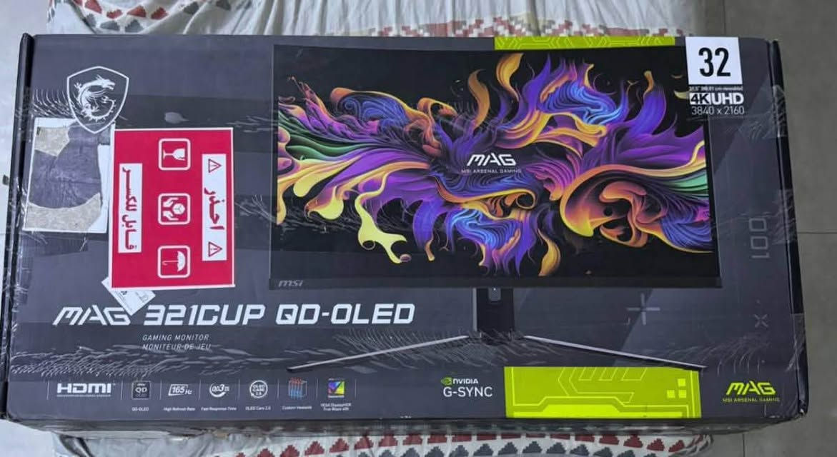MSI MAG321CUP • QD-OLED 4K 165Hz • جديدة بالكارتون