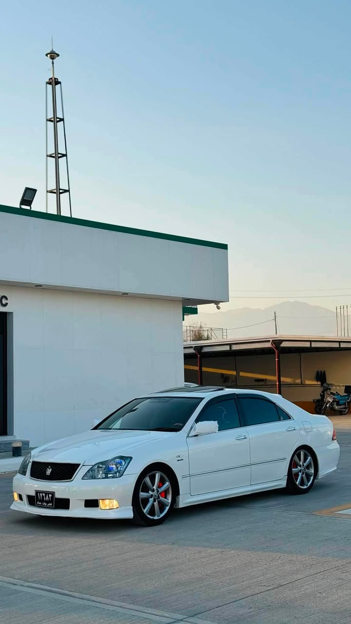 شاهینە ٢٠٠٧ بڕاوە بڕاوە
✅GRS 184
کۆدی بۆ کراوە✅
جڵد سڵاید هیتەر  ساج سوور سوکان لیگزز کوشن کارەبا
برێک بەسراوە✅
تەبریت ساردو گەرم بە شەرت✅
کوشنەکانی زۆر خاوێنە دراویان پێوە نیە یەک ساجی نەشکاوە ✅
هەموو گیانی بەشەرت ✅چاڵ و شوختی پێوە نیە✅
گێڕو مەکینە و سەقف و کەڤەر گۆڕاو دەعم و ليدراو هەمووی بە شەرت تەقە و رەقەی تیا نیە ✅
موشتەری تەلەفۆنکە لە خزمەتدام گۆڕینەوەش دەکەم
شوێن…. قەڵادزێ 
ڤایبەر واتساپ
***********
