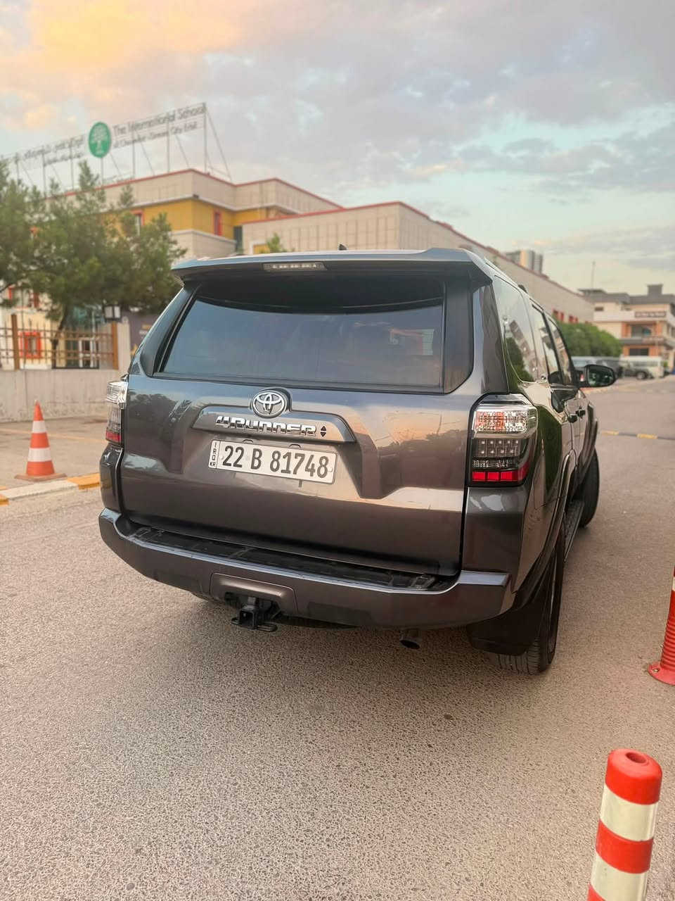 TOYOTA  4RUNNER   2021SR5 Premium
~ تويوتا 4 رنر  
~ وارد أمريكا  
~ موديل 2021
~ محرك 6 سلندر  / V6 
~ دبل أكسلة  4WD 
~ مواصفات SR5 
~ شاشة كبير  
~ كاميرا
 السعر283💵$
~ كشن جلدة كهربائية 
~ ويل كب كرومة 
~ حجم تايرات ١٧🌀
~ 7راكب 
~ ماشي45 ميل 
~ إيرباگ ستيرن راجع  شركة 100%  
‏شارع فلسطين ***********
 الاستفسار عن طريق الاتصال او واتساب
غير متواجد ماسنجر
