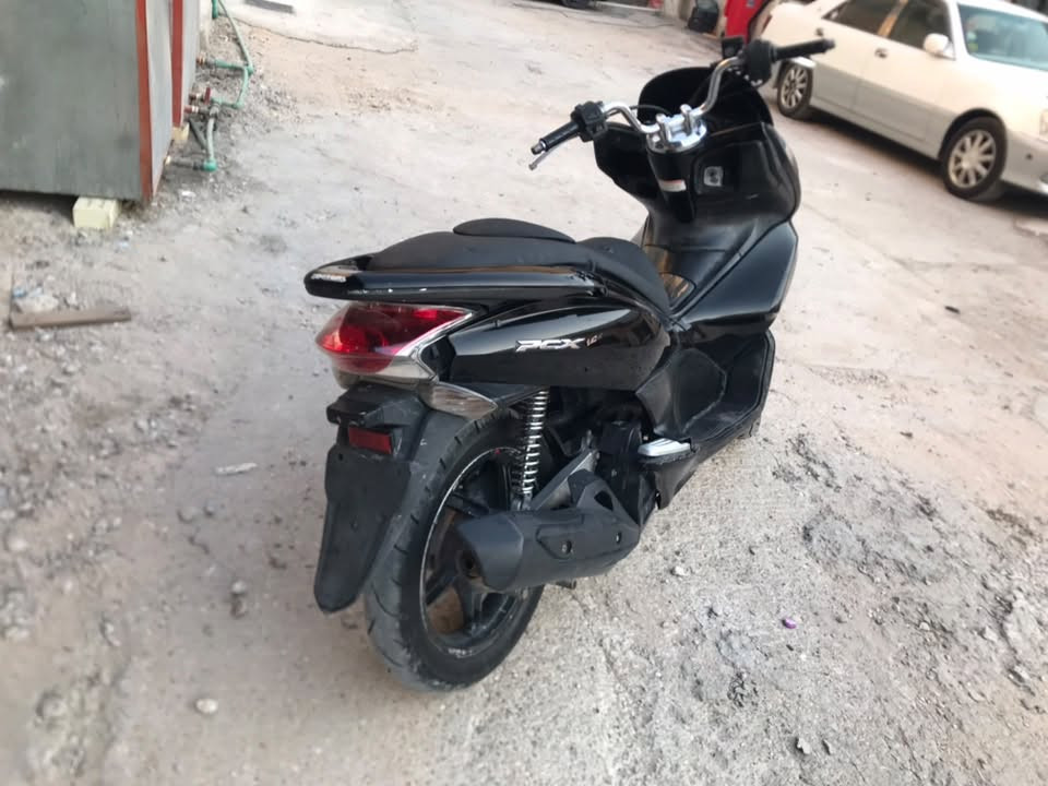 بيسي اكس جيل اول محرك ١٢٥ دراجه كفرات اصليه ونضيفه كهربائيات كلها شغاله محرك مكفول فقط مابيها ستان مكسور  السعر مليون وخمسين وبيها مجال رقم واتساب *********** بكاني بغداد
