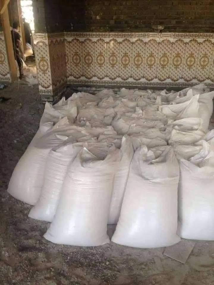 *********** جص. درجه اوله

نص مكتوب في الصور:
- تجهيز جص لكرمه و نجص درجة اولى ع فحص تفريق عمال بيمكان بغداد اجيبلك *********** Galaxy A54 5G
- +٣