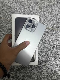 ايفون 15 برو ماكس • ٢٥٦ جيجا • بطارية ٨٢%