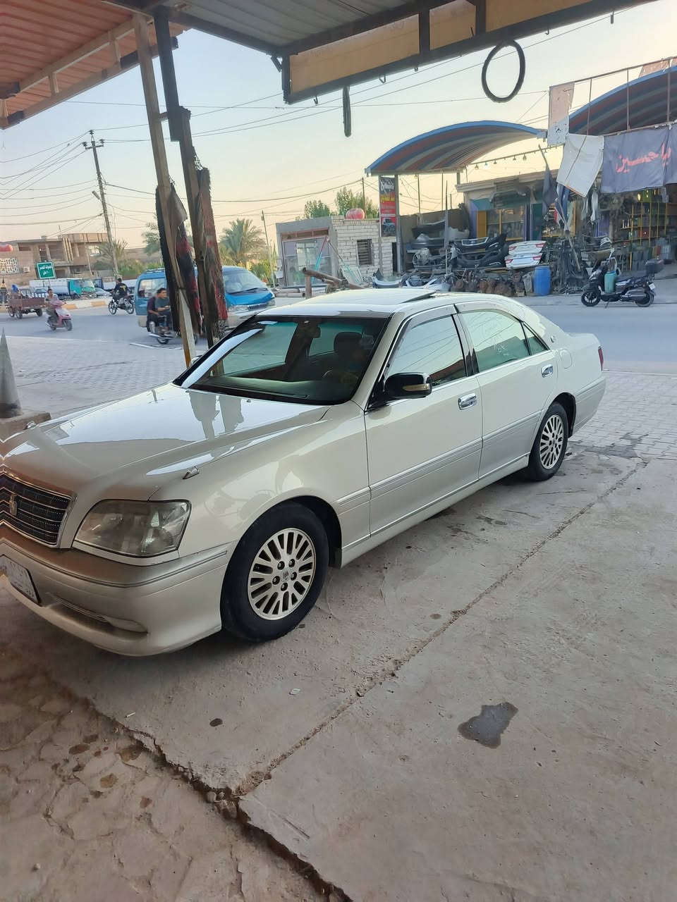 ملكه للبيع لون خضرويه  مواصفات 👇
قرار 48 فقط مفحوصه فقط 
فتحه 
الموديل 2003
كرستال اصل 
ديفور الجبير 
شاصي 75
تحورات  نجف فوك او جوه 
آليات زنون
3دكم  
كشنات كهربائي 4
رقم كركوك
دبل شاشه 
برغي ما عايزه شرط
العنوان ديوانيه بل مهناويه 
السعر 70وبيهة مجال حك الجيه
‏‪***********‬‏
