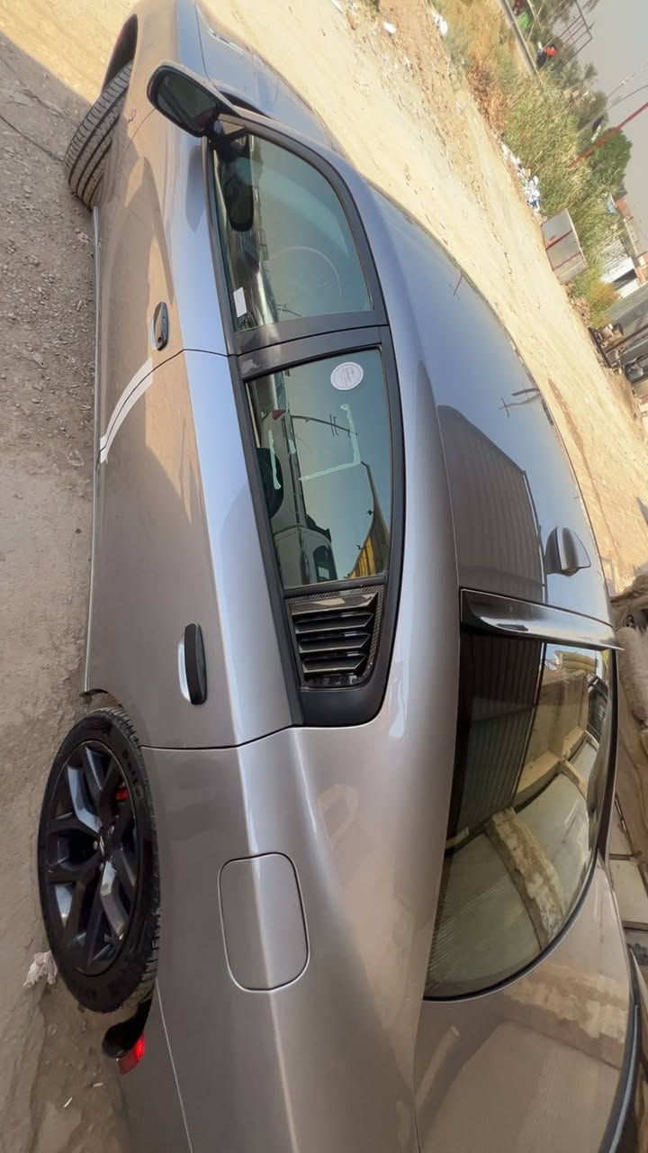 السلام عليكم
جاجر SXT وارد امريكي لبيع فقط 
موديل 2017 
رقم بغداد دولي بسمي
كير محرك حداديه مكفولات 
تبريد + تدفه جاهزات 
تخم تاير جديد قبل شهر شديتهن
حادثه من امريكا بس ربع جاملغ الخلفي 
باقي سياره مكفوله وسونار بلمنشور 
ماشيه 160 الف حقيقي
سعر السياره / 175$ بيه مجال 
#العنوان ديالى الخالص 
التواصل والاستفسار على الرقم 
***********
***********
 اتصال أو وات ساب
اخوان اني مكلف بالنشر اتصل على الرقم 
الصور والسونار بلمنشور
