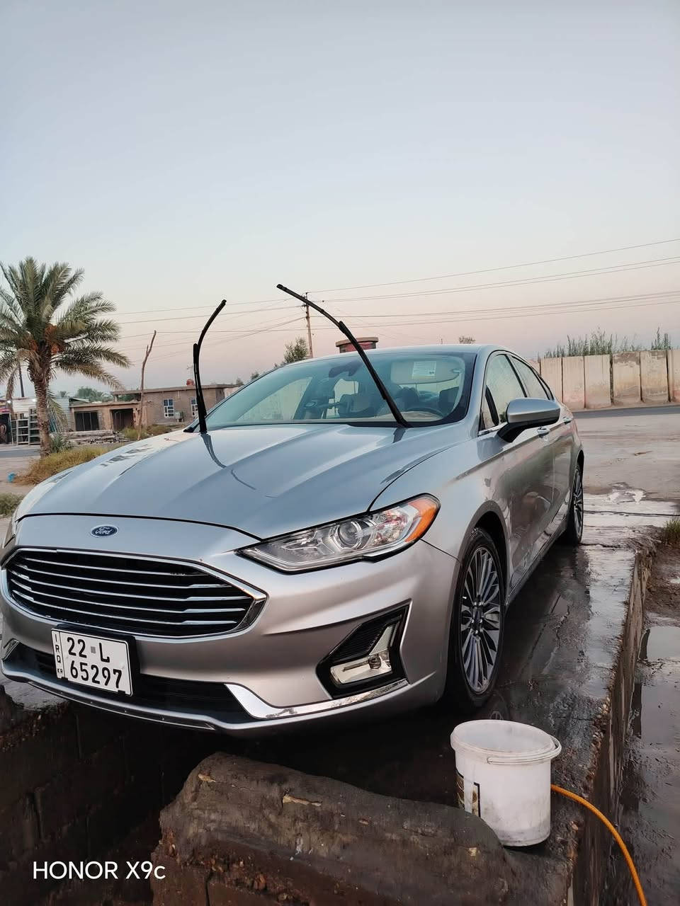 للبيع: فورد موديل 2020
المحرك: 2500

الصبغ: بدون صبغ (توجد تعديل سرد بسيط في الجاملغ الخلفي جهة الراكب)

المسافة المقطوعة: 100 ألف ميل

السنوية والأوراق: السنوية والبيئة والطرق والجسور كلها جديدة

القير والمحرك: بشرط الشركة (غير مفتوح)

التبريد: حار وبارد شغال بشرط

المكان: الفلوجة

السعر: 140 ورقة ($14,000) وفيها مجال للمعاملة

رقم الهاتف: ***********
