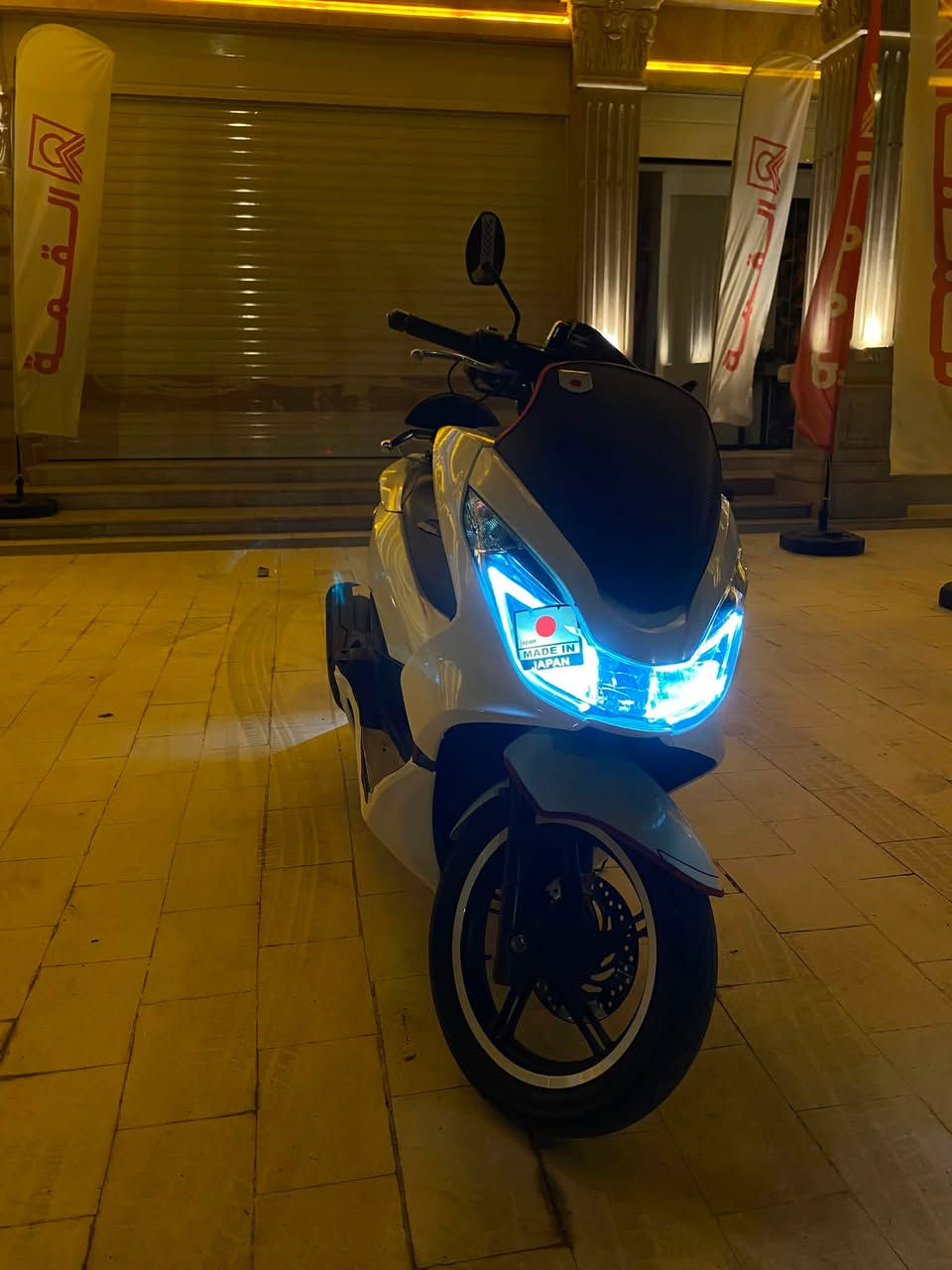 سلام عليكم pcx للبيع ياباني كفاله عامه محرك بلادي مكان بعقوبه سعر 13$وبيه مجال تدفئه يدات حساس كله شغال تصل وتدلل ***********
