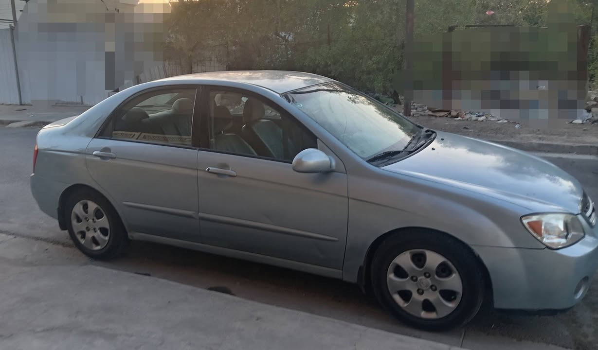 كيا اسبكترا موديل ٢٠٠٦ صبغ عام جمالية تبريد شغال سيارة بحالة جيدة بأسمي تحويل مباشر السعر ٦٧ ورقة العنوان بغداد الأمين الإتصال على الرقم ***********
