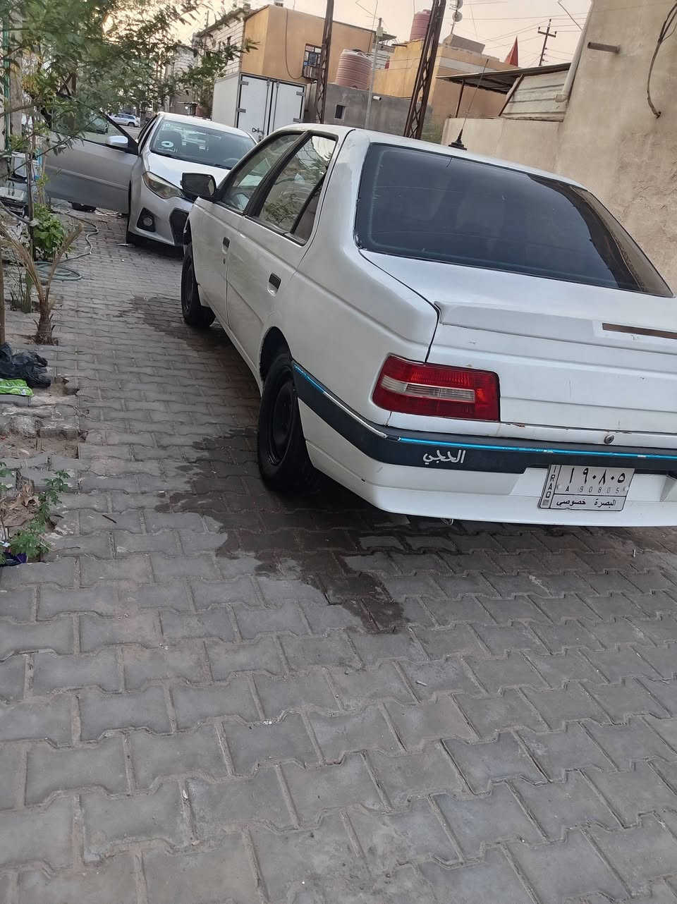 السلام عليكم بيجو 405 مديل 2014 سياره معمره من كلشي سياره كير مكينه حداده تخم تاير غرفه رقم بصره للبيع او مراوس مكاني البصره التنومه هاذا رقم تلفوني ***********
