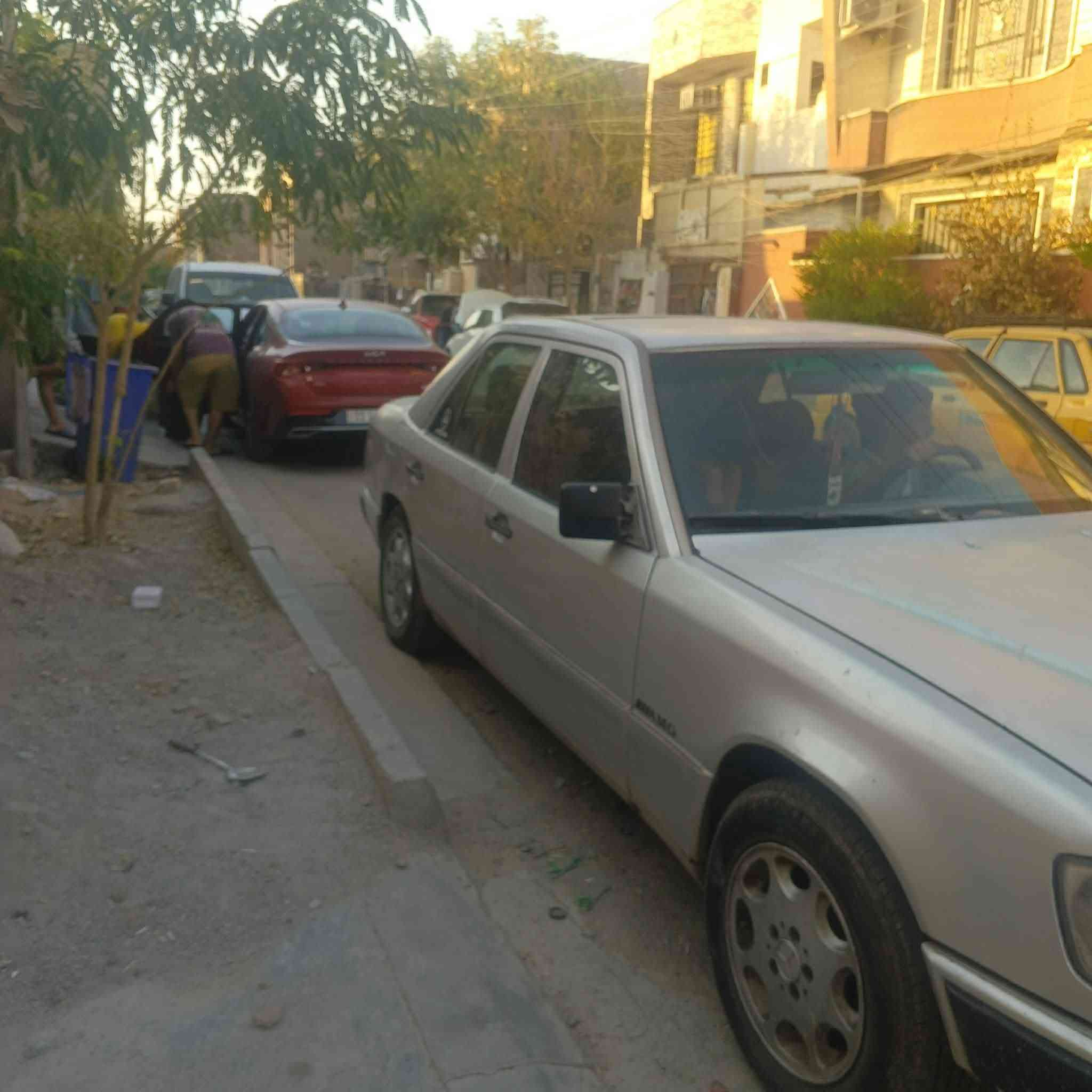 السلام عليكم ✅
مارسدس دب✅
مكينه كير بطه✅
مكينه 3000 ✅
فتحه بل قماره✅
تخم تايرات جدد✅
لون رصاصي✅ 
رقم سليمانيه انكليزي✅
باتري جديد✅
مديل 91✅
السيارة ب اسمنه ✅
يريد وكاله يريد تحويل✅
38وبيهة مجال✅ 
***********✅
المكان بغداد الزعفرانيه ✅
