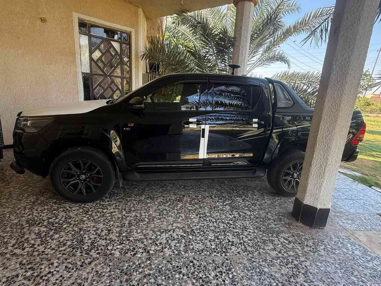 السلام عليكم للبيع
جي ار GR  
ماشيه 78 الف 
رقم اربيل  كفالة عامة 

موديل:-2022
6 سلندر  4.0L
لايت زينون 
كشاف امامي 
شاشه مركزيه 
كشن كهربائي 
رادار 
سياره
كاميره 360 درجه 
مثبت سرعة
شفتات قياده بلستيرن
تشغيل بصمه
دخول ذكي
اناره ترحيب بلمرايه
حساسات امامي خلفي 
مكيف خلفي

العنوان بغداد ناحية الرشيد 
***********
