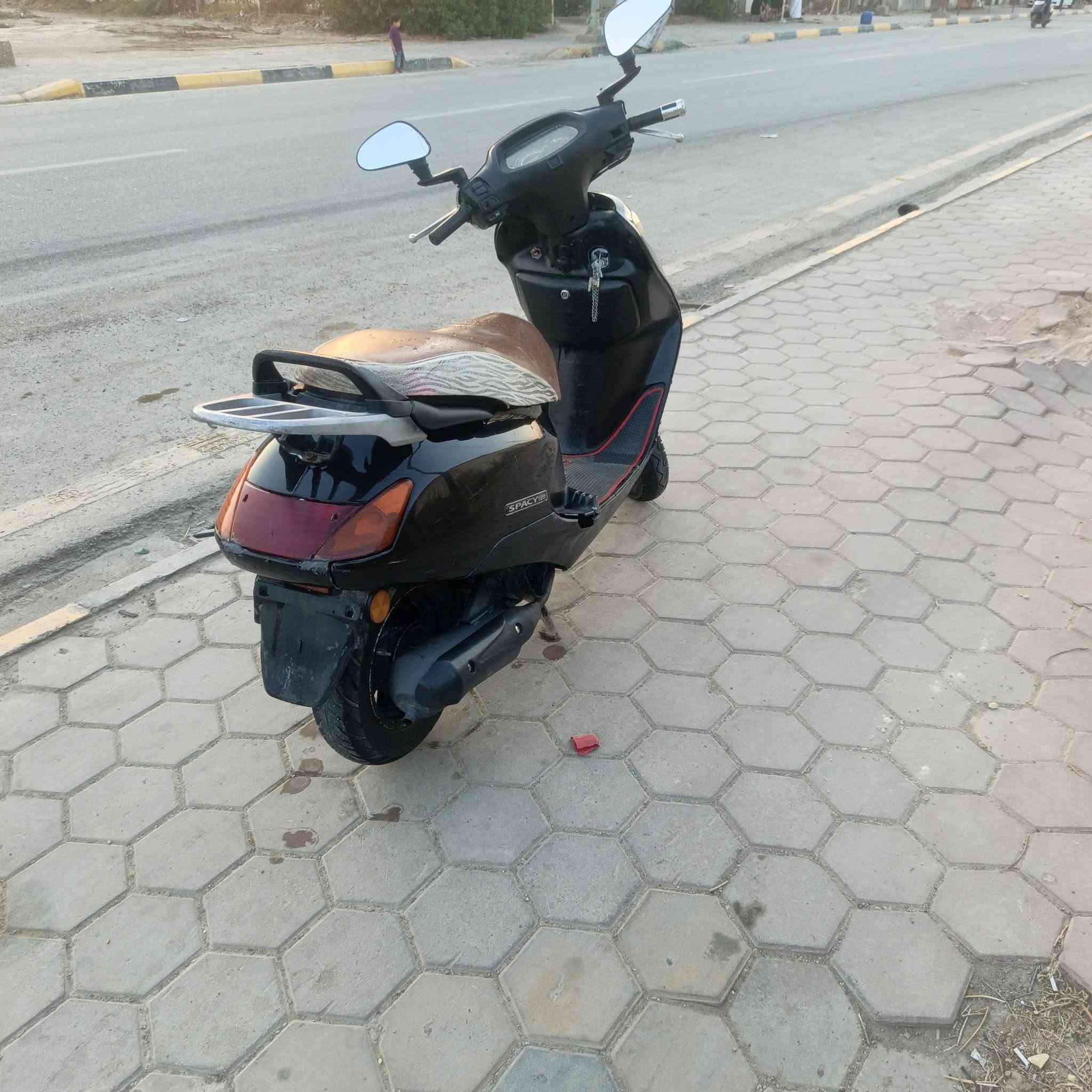 سلام عليكم سبيسي ياباني كهبايات كله شغاله دراجه خير من الله ***********
