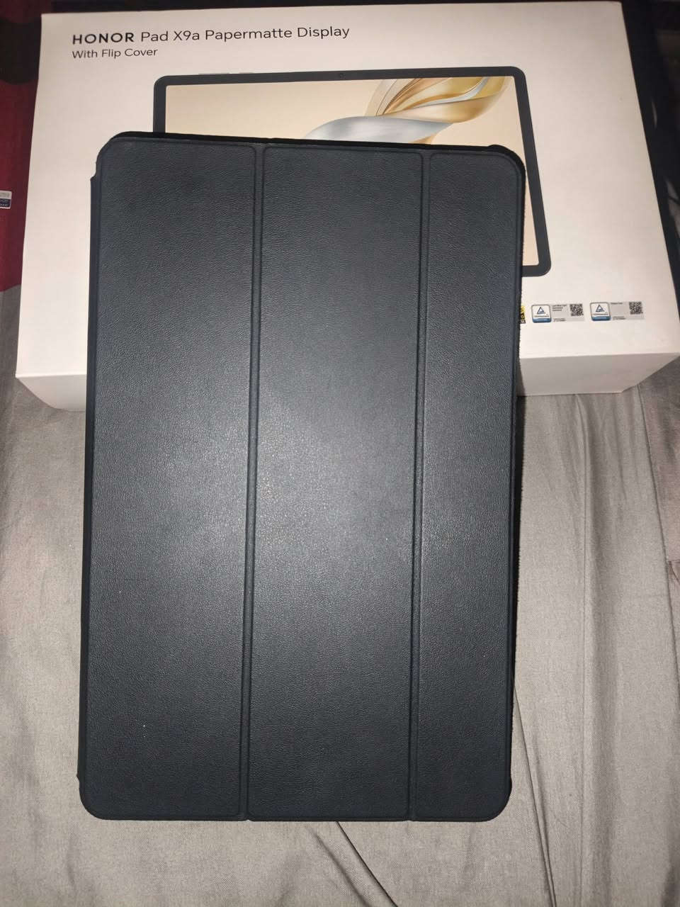 السلام عليكم للبيع ايباد HONOR Pad X9a Papermatte 
معالج Snapdragon 685 ذاكرة 128 بطارية 8300 عملاقه 
الجهاز نضيف كلش 95 % بي ضمان الشركة لسا ويا كفر الاصلي وغراض كامله 
للاستفسار :***********
او مراسلة صفحه
