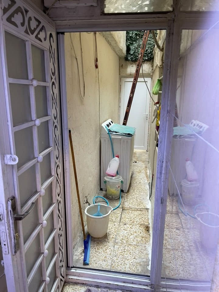 - 🔴 دار للبيع🏠 :
- مساحة ١٢٠ ، واجهة ٦ ، نزال ٢٠ 
- ٣ غرف نوم 
- حمامات ٢ 
- مطبخ 
- استقبال 
- صالة كعدة  
- منور ٢ 
- العنوان : الاعظمية - راغبة خاتون الفرع المقابل اسواق مريومة 
للتواصل والاستفسار / ***********
