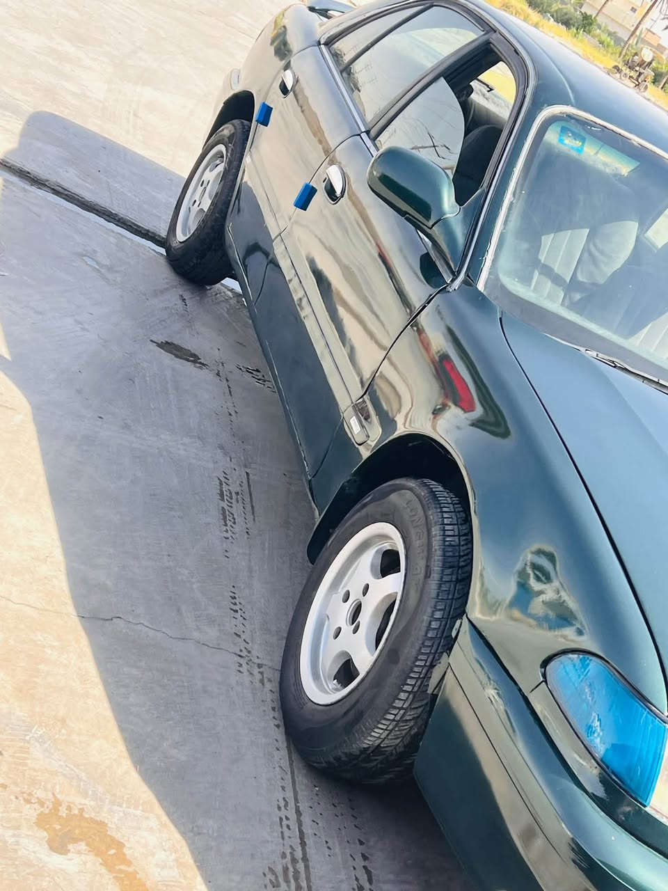 السلام عليكم 
سوناتا تو موديل 94 سيارة جديده معمره تعمير جديد من دعاميه لدعاميه مابيه أي نقص تخم تاير صدر امامي خلفي تدفئه تبريد شغاله سنويه ل29  معرضه 38 وبيها مجال *********** عنوان ديالى المقداديه
