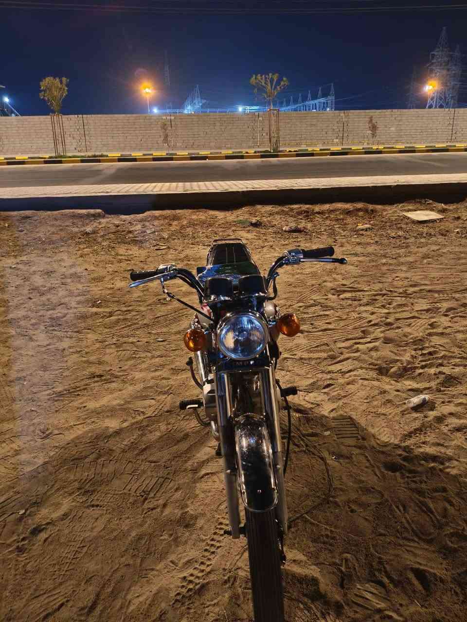 سلام عليكم نامه برو أفضل شي بسوگ للبيع دراجه خير من الله مديل 21 مكاني نجف دراجه مبدله بوشة اصليه لحد يراسلني وبيها ومابيها خابرني ع سعر وخادم مكاني نجف حي أبو طالب ***********
