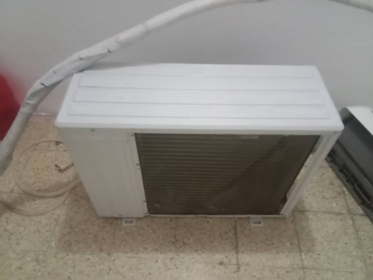 سلام عليكم سبلت للبيع 2 طن شغال وعلى الفحص شرط السعر 350اوبي مجال مكاني محموديه ***********
