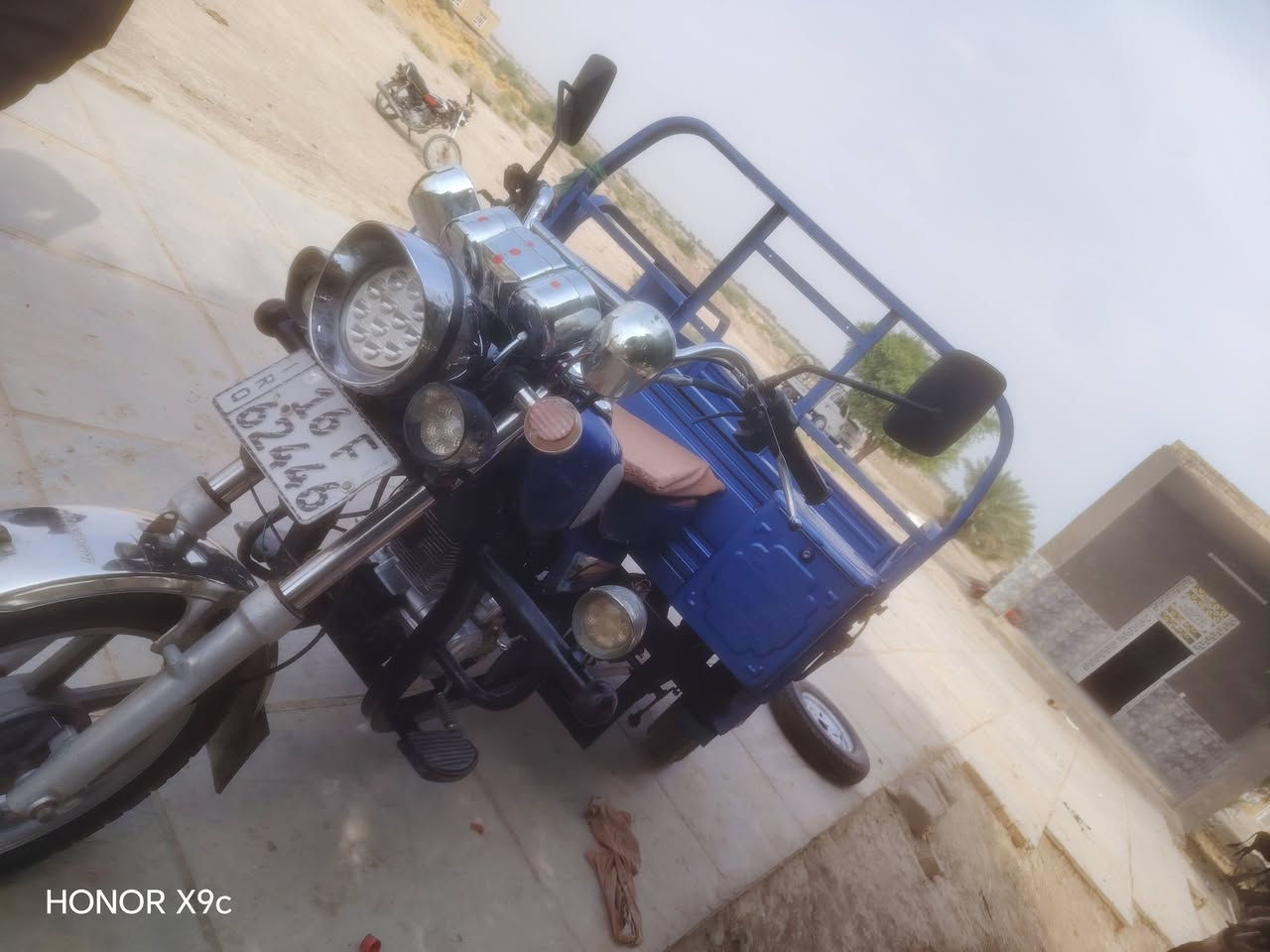 ستوته 2023محدثه بل كامل محرك وكهربايات اناره 2026
***********وتساب

نص مكتوب في الصور:
- HONOR X9c