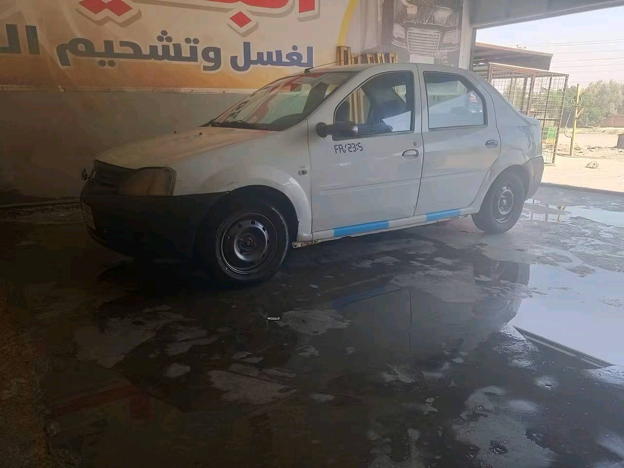 السلام عليكم رينو لوكان 
2009 بسمي تحويل مباشر 
كير محرك مكفول 
حداديه جديده 
بغداد تقاطع النهروان 
السعر 43 اوبيه مجال للطيبين 
رقم الهاتف 
***********