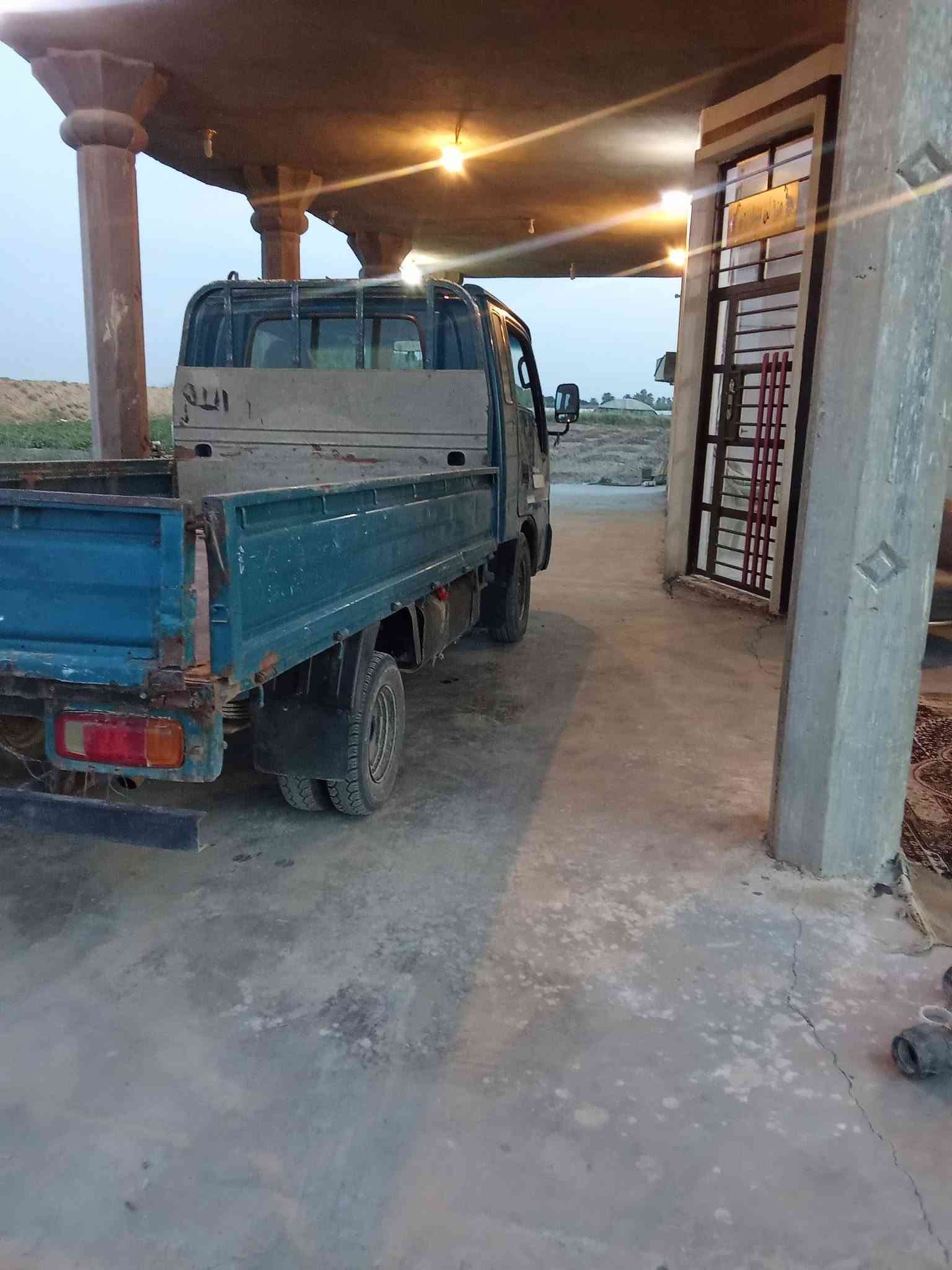 سلام عليكم كيا ام عيون موديل ٢٠٠١ تحويل مباشر محرك بي خط تبخير حداديه جديده تخم تاير كهربائيات جاهزه رقم بغداد سعر ٦٢ وبيهه مجال مكاني صويره ***********

نص مكتوب في الصور:
- الخميباس