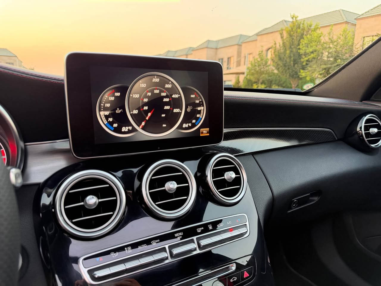 Mercedes C43 🚀 AMG - 4Matic
$18,400
بيع و مراوس 
2017 ماشي ٩٦ الف كيلومتر 
وارد الماني 🇩🇪
سيارة كلين فقت شبر عل وسط بنيد تقليم 

باقي دعامي ل دعامي بشرط مكفولة عامة مابي صبغ ولا تعديل 
سيارة نسخة رياضية AMG 
٦ سلندر BIT TURBO 
ديسكات AMG كبير بلاد 
داتاشو ، كاميرة 360 
بصمة ، بانوراما 
5 مود ، اكزوز بوابة بلاد ، دبلات كهربائية ، لايت دبل عدسة و ليد ……….
فحص و هزة و رقم جديد جاهزة 
سيارة علي وضع شريكة ستوك كلشي بلادي ✅ 
واتساب  0️⃣7️⃣5️⃣1️⃣8️⃣0️⃣8️⃣0️⃣1️⃣6️⃣7️⃣

سعر ١٨٤ و معاملة 
*********** أربيل, العراق
