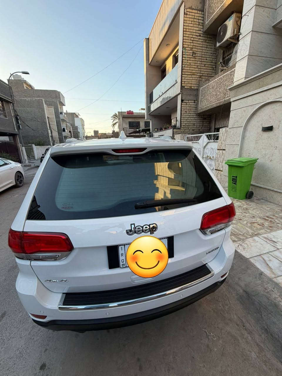 يا الله ​🔥🔥 لقطة للبصرة .. جيب خليجية شيروكي واحد على واحد (فول الفول نظافة)
​ مواصفات كاملة،  وجاهز للتحويل المباشر.
​📋 التفاصيل: بنوراما سلايد
​المواصفات: فول إضافات (واحد على واحد).
​الداخلية: 3 شاشات متكاملة.
​الراحة: دوسي كهربائية.
​التحويل: شرط التحويل في بغداد.
​📍 مكان السيارة:
​البصرة السعر ٢٥٨ وبيها مجال 
​📞 للاستفسار والتواصل (اتصال أو مراسلة):
​
​*********** البصرة, العراق
