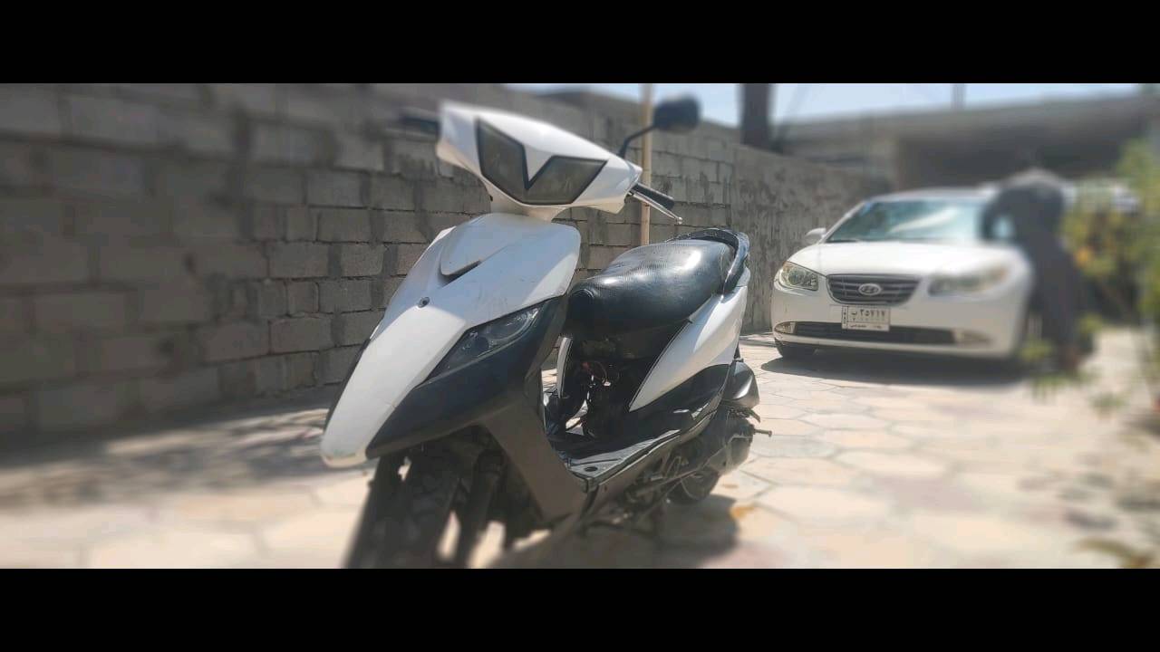 دراجه ماكس ثعلب للبيع
 دراجه مجفته جديد
 نوزل مو كابريتر
 كهربائيات شغاله 
تشتغل هندر سلف ماكو
 ابيع كوم حديد السعر 350الف وبيه مجال بسيط حك الجيه
الواصل واتساب فقط ***********
تفضلون أضيف موقعكم/المنطقة حتى الزباين يعرفون وين يشوفون الدراجة؟: 
بغداد /سبع قصور