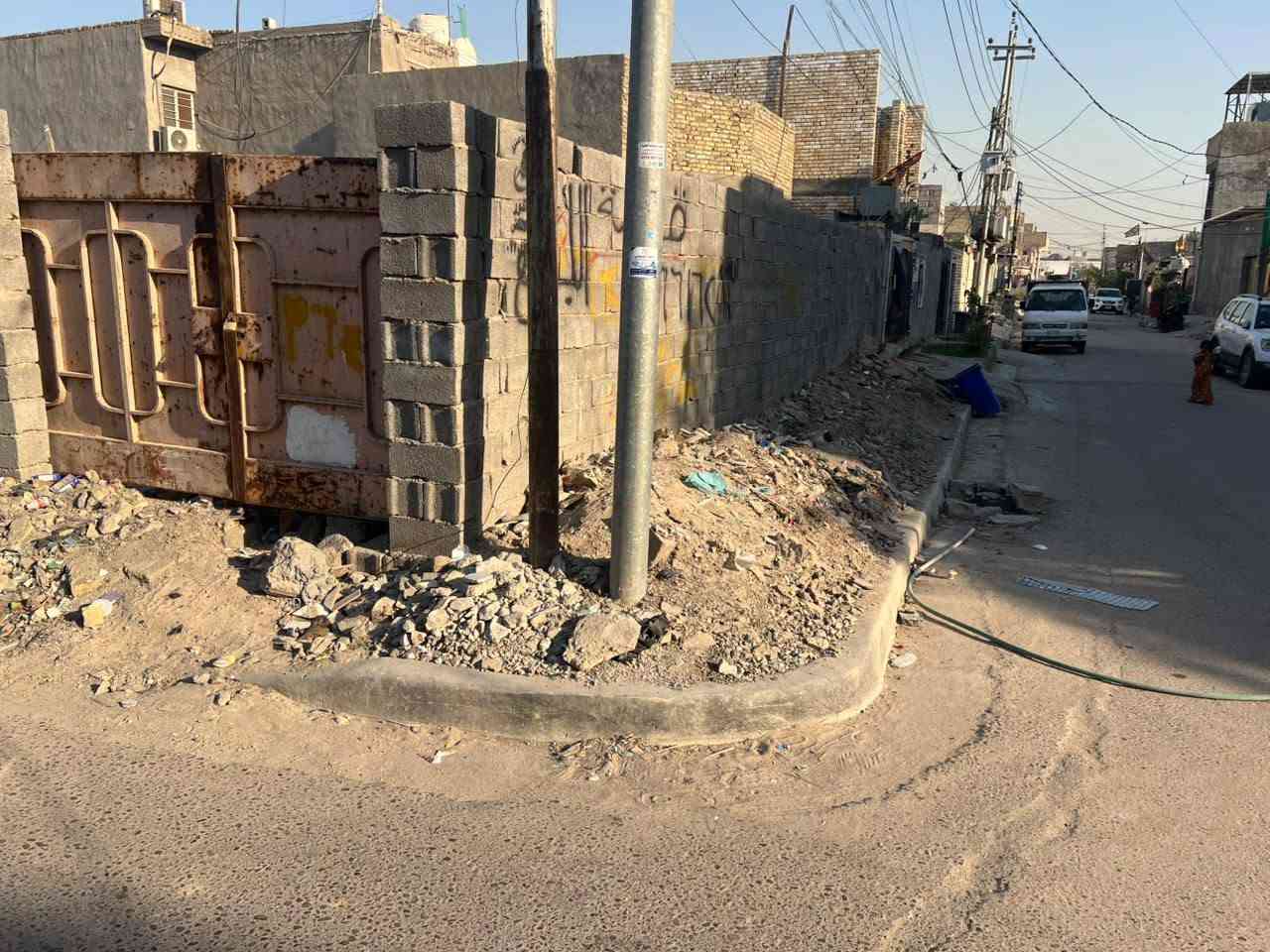 قطعه ارض ركن للبيع في البحث العلمي حي النصر جنس الأرض واقع الحال تبعد عن شارع العام 15 مع الخدمات ماء كهرباء مجاري متر مساحه الارض السعر (47)   115 متر الواجهة س9،30 نزال س12،30  ***********

