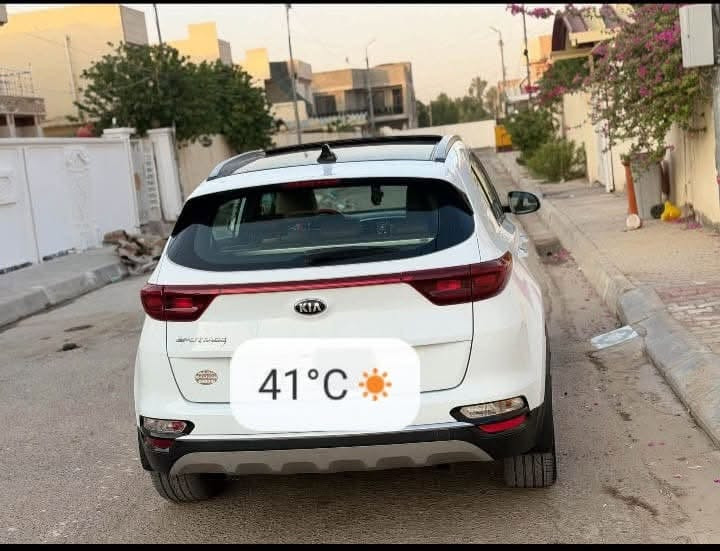 سبورتج خليجي 2019 رقم بغداد بااسمي 
سنويه وهزه جديده 
مكينه 2000 دوش 
سياره جاهزه تحكمات مقود درايف مود ثلاث وضعيات قياده سبورت نورمل ايكو حساس خلفي امامي جانبي 
تخم تاير بطاريه جديده صدر امامي خلفي جديد
كير محرك مامفتوح برغي ع وضع شركه تبريد كفاله 
سياره بدون حادث بدون تبديل بدون أضرار 
بيها نص بنيد صبغ اثر تقشير مو حادث يعني فقط شبرين بالبنيد سعرها 168 مجالها بسيط ***********

نص مكتوب في الصور:
- 41°C