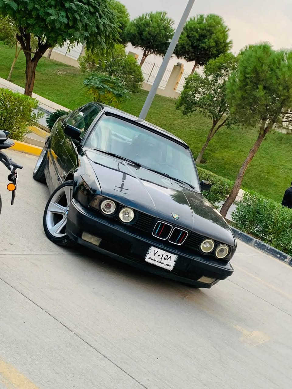 بي ام 525i • اتوماتيك • زينون