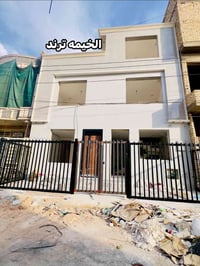 مشتمل 50 متر للبيع حي الجهاد يحتوي على ثلاث غرف نوم مدخلين شغل جدا راق...
