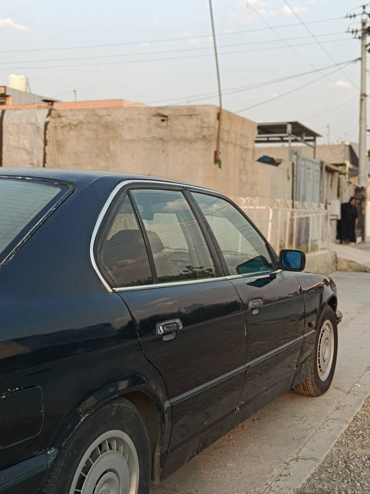 BMW1994
ئاڕم سلێمانی 
مەکینەی 528 ماوەیەکی زۆر کەمە خراوەتە سەری 
سڵاید 
گێڕ عادی 
تەبیرید ساردوو گەرم بەشەرت 
موسوو بڕاوە بەشەرت 
ماشەڵلە لە قوەتی خۆی بێزارە 
45گەڵاو مەعمەلە 
ژ.م *********** السليمانية, العراق
