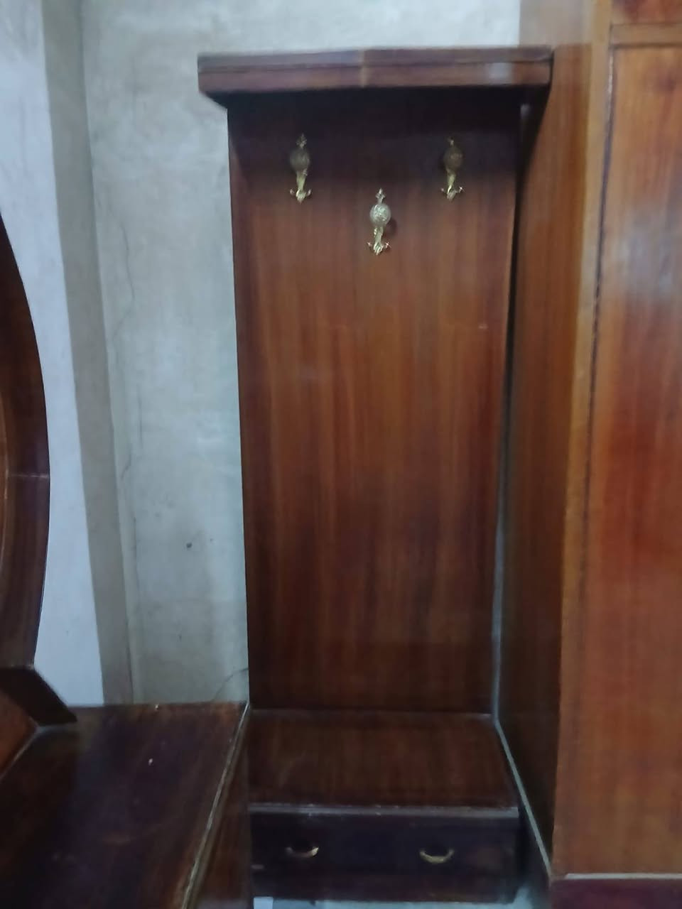 غرفه نوم عراقيه لبيع بسعر 450 وبيهه مجال عنواني بغداد ***********
