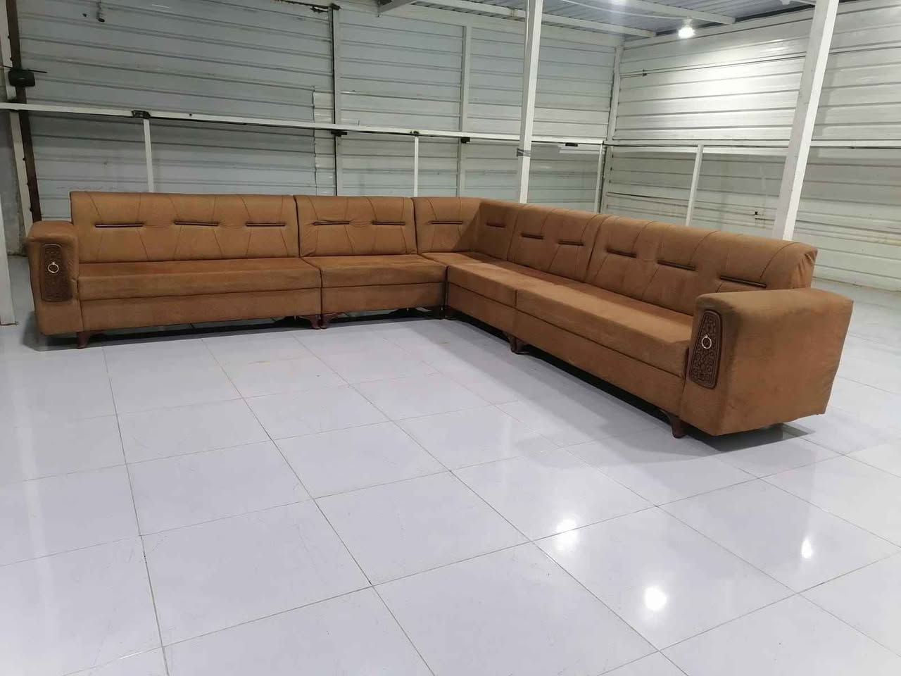 ديوان مستخدم • حرف L • ٢٢ نفر