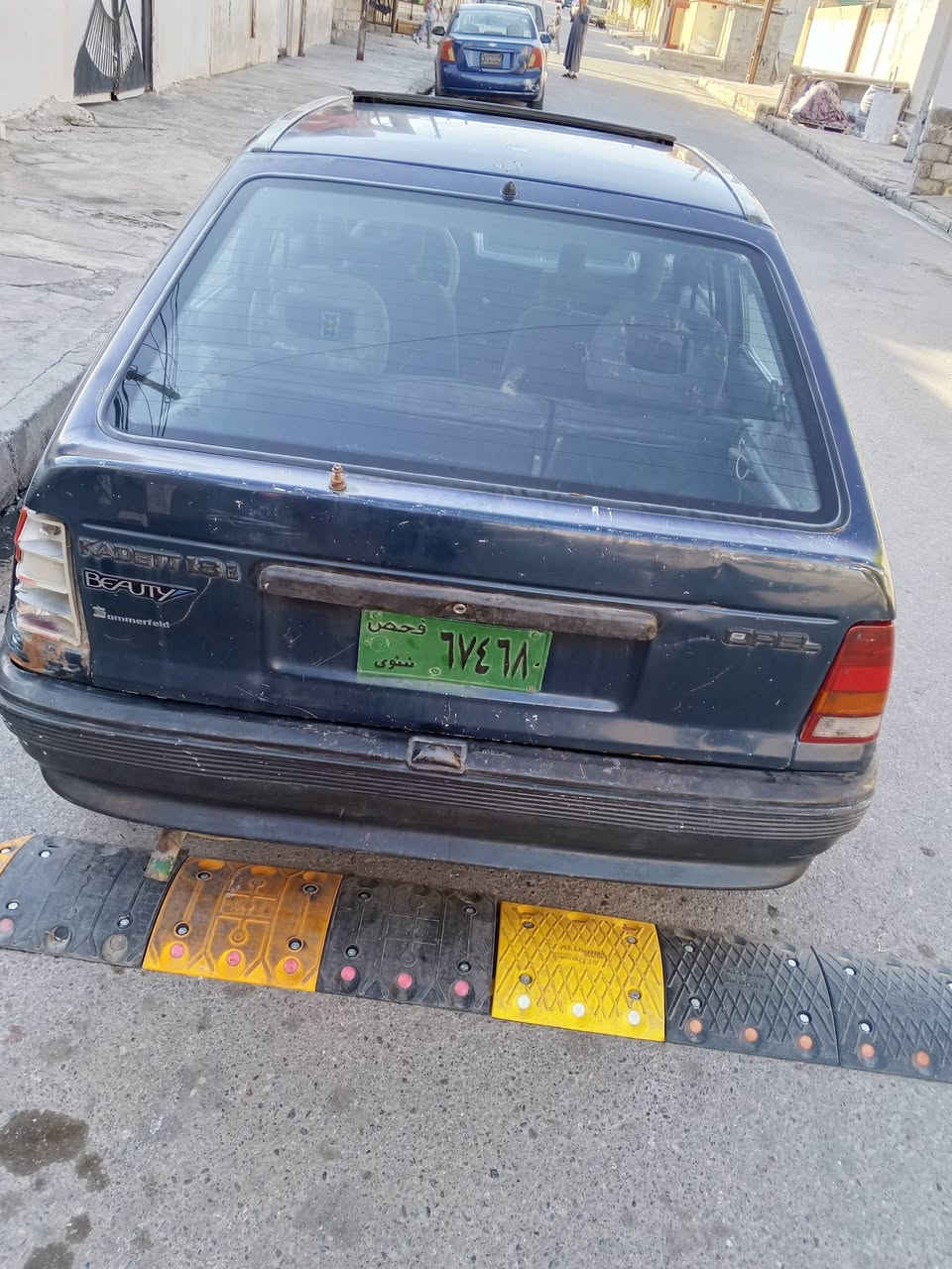 سلام عليكم اوبل كاديت الون نيلي صبق ما بيها موديل 1991سنويه خضره شرط التحويل حجم 18 السعر 18 وبيها مجال اتصل وتدلل ***********///*********** الكورك بي واتس
