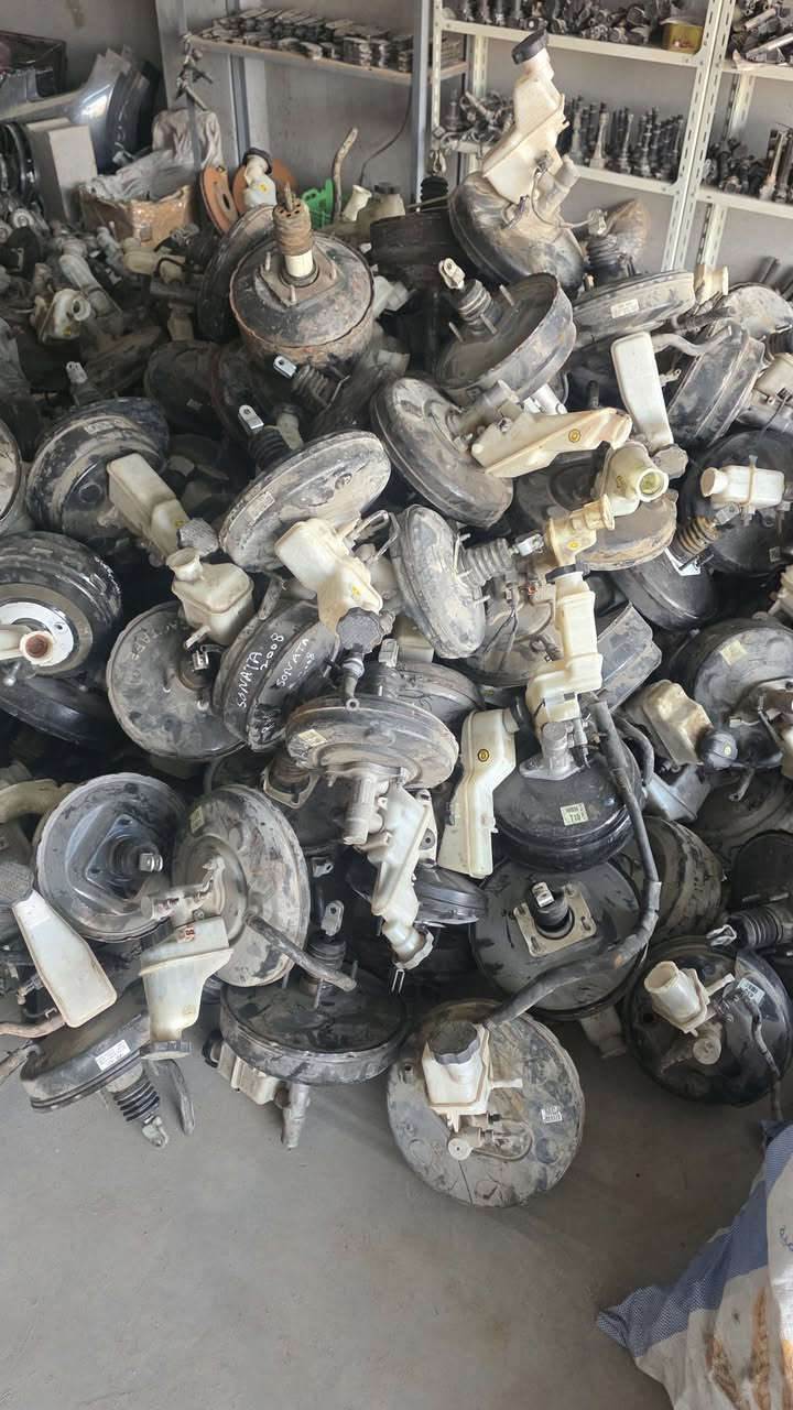 السلام عليكم 
البيع بالجمله جمله فقط 
عنبار بريك رئيسي اصلي حاويه العدد ٢٦٠ حبه 
السيارات الكوري استندر 
التواصل واتساب فقط او الاتصال على الرقم *********** 
العنوان ورشة بغداد   الرمادي شارع الشراع بصف الملعب الشراع السباعي #
