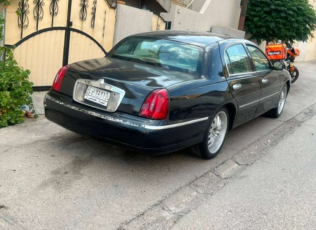 سلام عليكم
للبيع.....او مراوس 
لينكولن تاون كار ٢٠٠١🔴
رقم بصره سنويه جديده لل٢٠٢٧🔴
صبغ عام بدون ضربه 🔴
محرك بلادي ٨سلندر 🔴
نقص تبريد و سلايد 🔴
مكاني سليمانيه 🔴
سعر =خاص🔴

***********
