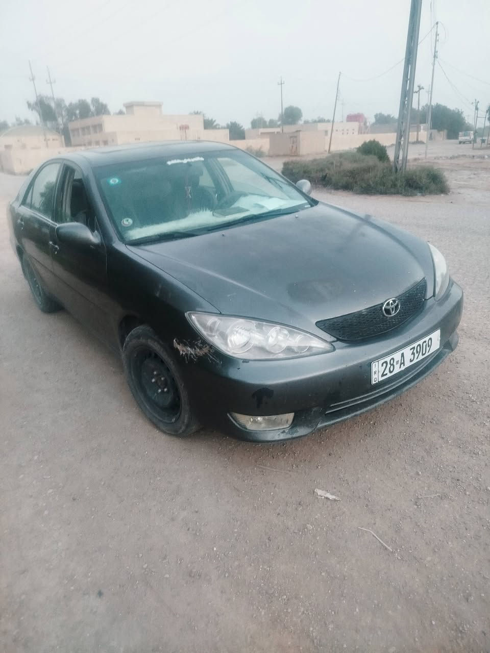 سياره كامري موديل 2005سياره جاهزه من كلشي تبريد تخم تايرات جديد سياره مال جناي  وسنويه بأسمي السعر 77 وبيه مجال ***********
