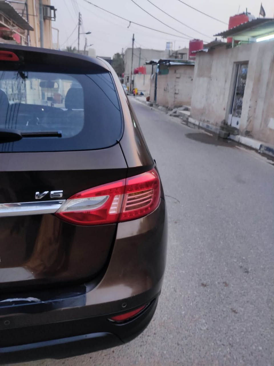 السلام عليكم سياره برلس صيني محرك مستوبيشي V5 ٢٠١٤
بنيد قماره مجوردات
سنويه ما منتهيه ل ٢٠٢٨
بيه خياسات قليل
باب السايق بس طخه صغيره فقط واكع الصبغ الباب لوره السايق بي طخه خفيفه
تبريد ثلج
تحكم ستيرن
اشاره بالمرايات الجانبيه
السعر ٦٩وبيه مجال
مكاني البصره القرنه

***********
