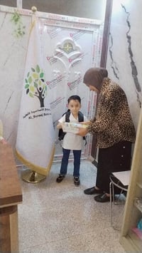 🌹طلابنا الحلوين و فرحتهم بالكتب المدرسية   🌹مستمرون بتوزيع الكتب المدر...