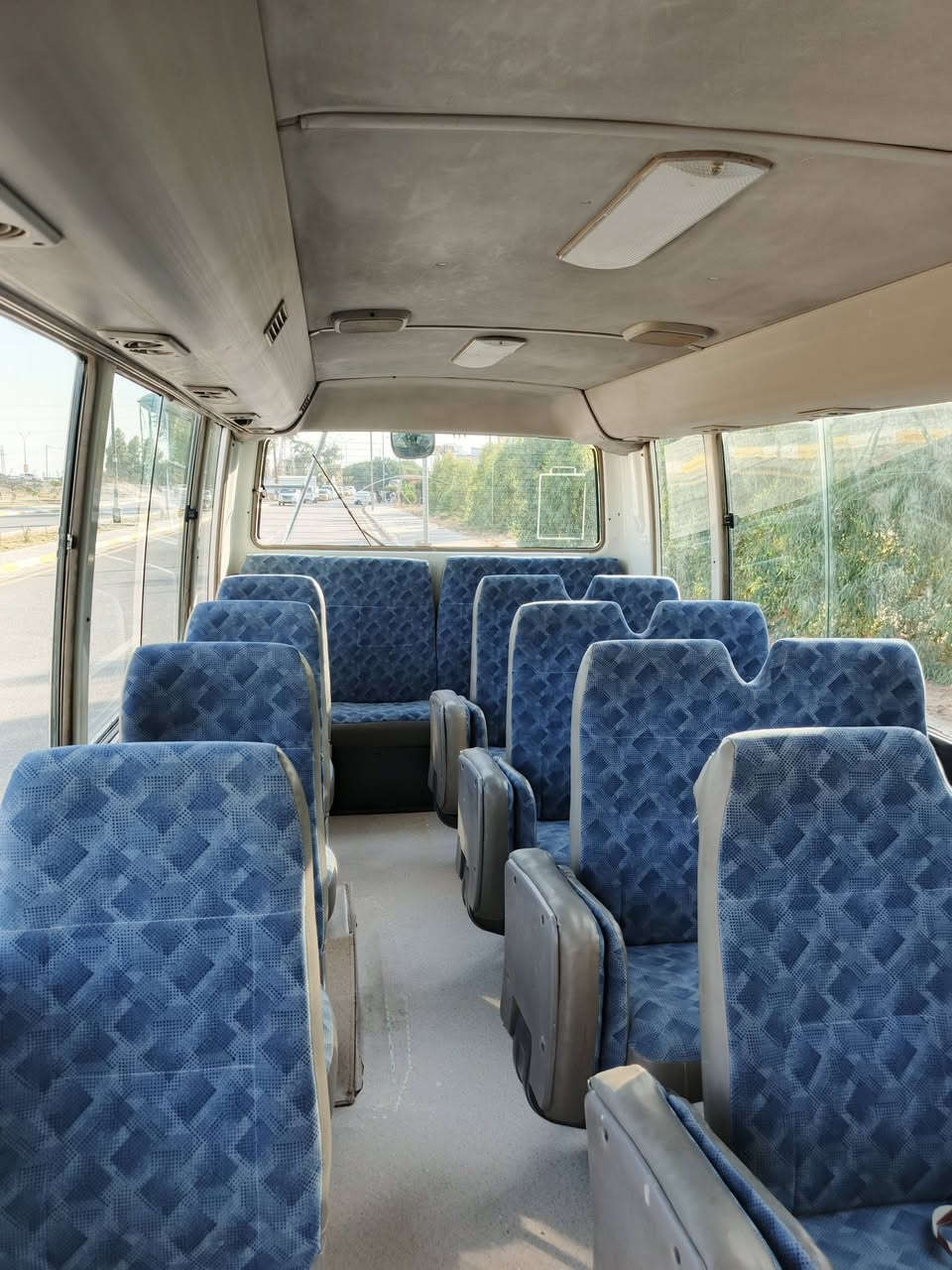 نيسان 2008 رقم بغداد
السيارة جاهزة وحلوة 
تخم تاير 
محرك جمرة وكير ( مكفولات) 
تبريد 
كشنات سياحي 
مصبوغه حزام للجماليه ( بدون ضربة ) 
بنزين فقط ( بدون منظومة غاز) 
رقمها مشروع وطني 
المكان واسط / بدرة 
السعر 160 
***********
