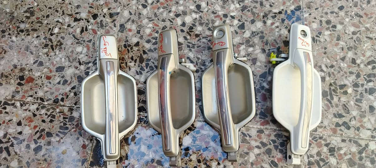 غراظ باجيرو و ناتفيا حاويه بغداد مدينة الصدر اورفلي *********** وتساب موجود خدمة توصيل موجوده خابرني ودلل
