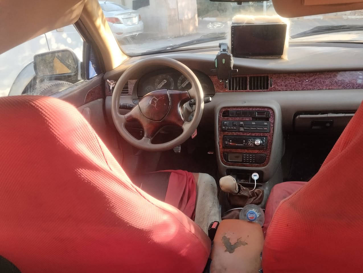 سلام عليكم سياره سمند اصوليه بسمي مؤاوس ابسياره ادوات بغداد ***********
