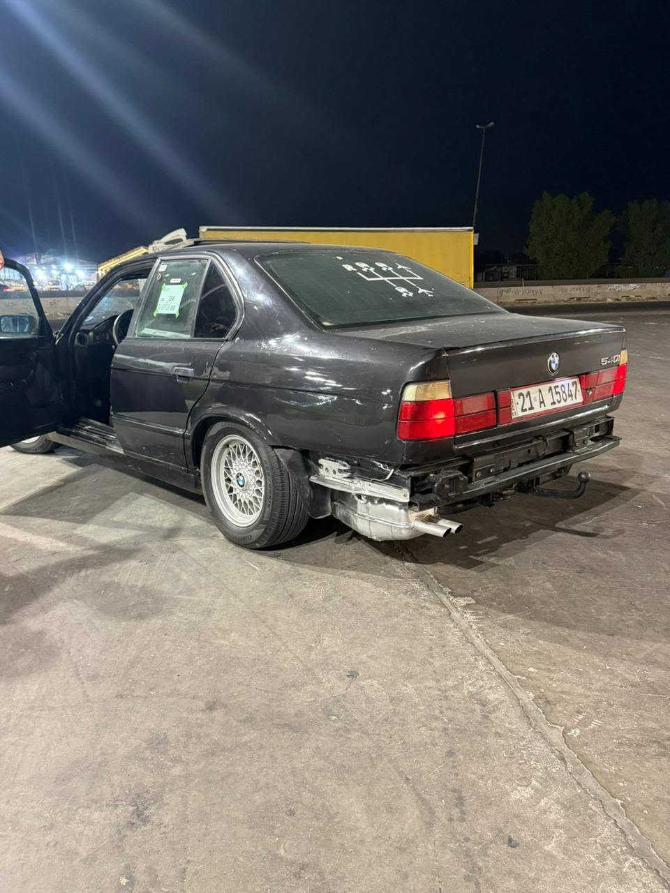 BMW E34 525 
للبيع او مراوس .
بي ام 525 كبس عدل ، كير عادي 5 نمر ZF , شلعة معدل صاروخ ، مكينة او كير او كسل او حدادية او تخم تاير او ضفيرتهة او باتري كلهن جدد او بشرط ، سيارة خير من الله او مال جناي ، السيارة رقم سليمانية او بسمي تحويل ثانيوم ، مكان السيارة / بغداد مقابيل مرور الحسينية /***********/
*فقط الشراي .ملاحضة / دعامية الخلفية موجودة .
